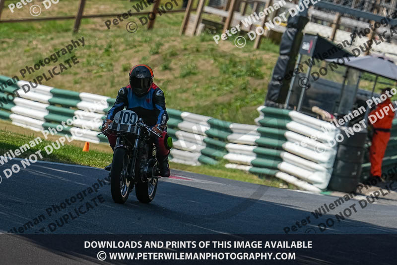 cadwell park;cadwell park photographs;cadwell trackday photographs;enduro digital images;event digital images;eventdigitalimages;peter wileman photography;racing digital images;trackday digital images;trackday photos